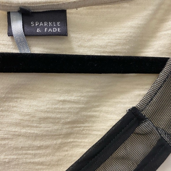 Sparkle and fade black and beige cropped top - Picture 3 of 4